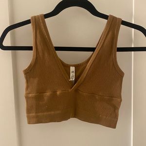 Seamless Brown Tank